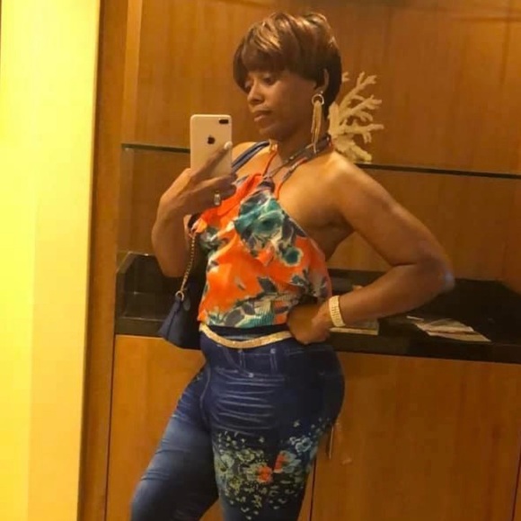 Meet your Posher, Lockmarie - Picture 2 of 15